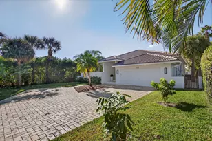 513 S Riverside Dr, Pompano Beach, FL 33062 - Photo 13