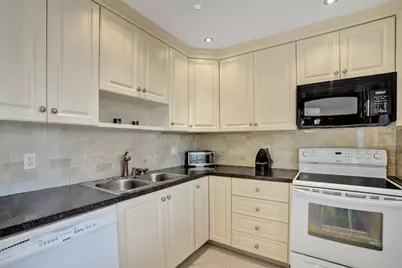 4270 NW 40th Street #211, Tamarac, FL 33319 - Photo 5