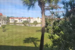 2951 E Sunrise Lakes Dr Unit, Sunrise, FL 33322 - Photo 15