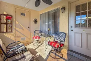 330 Knotty Pine Cir, Greenacres, FL 33463 - Photo 3