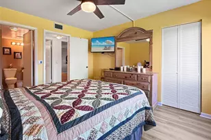 330 Knotty Pine Cir, Greenacres, FL 33463 - Photo 21