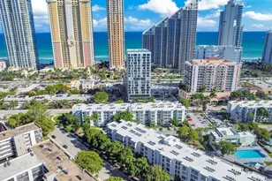 17620 Atlantic Blvd, North Miami Beach, FL 33160 - Photo 31