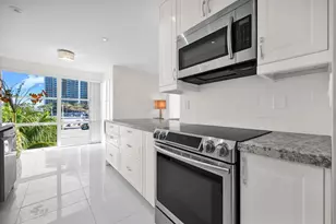 17620 Atlantic Blvd, North Miami Beach, FL 33160 - Photo 13