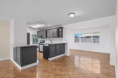 11371 NW 40th Place, Sunrise, FL 33323 - Photo 11