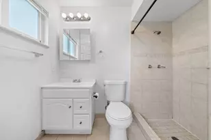 11371 NW 40th Pl, Sunrise, FL 33323 - Photo 23