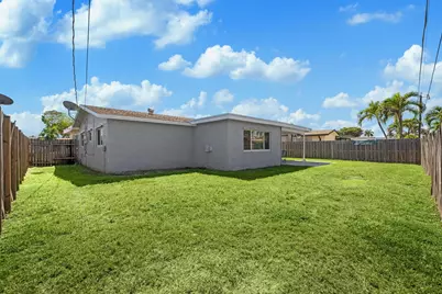 11371 NW 40th Place, Sunrise, FL 33323 - Photo 27