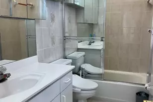 5005 Collins Ave, Miami Beach, FL 33140 - Photo 17