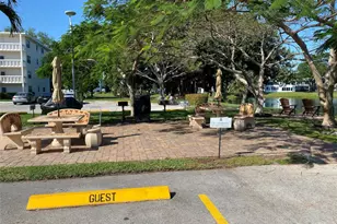 2019 Cambridge A, Deerfield Beach, FL 33442 - Photo 23