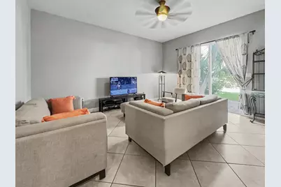6927 Julia Gardens Drive, Coconut Creek, FL 33073 - Photo 7