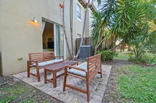 6927 Julia Gardens Dr, Coconut Creek, FL 33073 - Photo 27