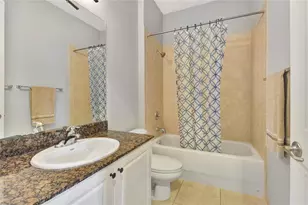 6927 Julia Gardens Dr, Coconut Creek, FL 33073 - Photo 21