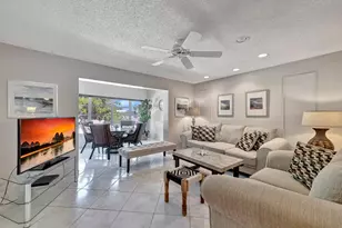 4270 NW 40th St, Lauderdale Lakes, FL 33319 - Photo 11