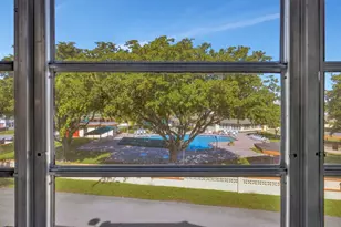 4270 NW 40th St, Lauderdale Lakes, FL 33319 - Photo 17