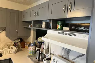 3140 Holiday Springs Blvd, Margate, FL 33063 - Photo 9