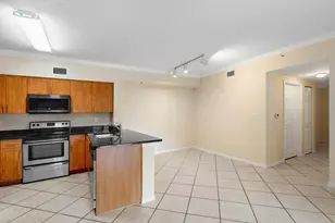 6492 Emerald Dunes Dr, West Palm Beach, FL 33411 - Photo 5