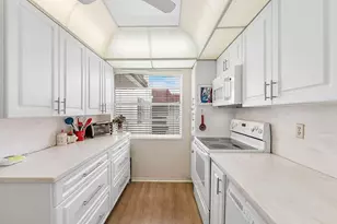 3551 Inverrary Dr, Lauderhill, FL 33319 - Photo 9