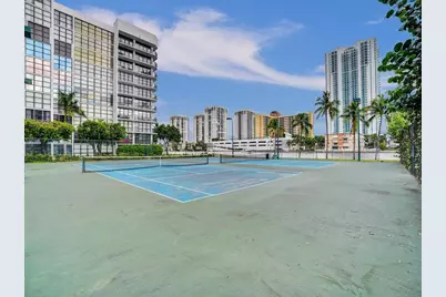 800 Parkview Drive #524, Hallandale Beach, FL 33009 - Photo 33