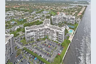 800 Parkview Drive #524, Hallandale Beach, FL 33009 - Photo 1