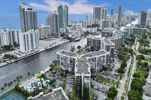 800 Parkview Dr, Hallandale Beach, FL 33009 - Photo 3