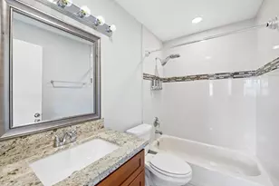 2127 NE 11th Ave, Wilton Manors, FL 33305 - Photo 15