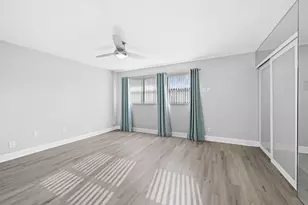 2127 NE 11th Ave, Wilton Manors, FL 33305 - Photo 13