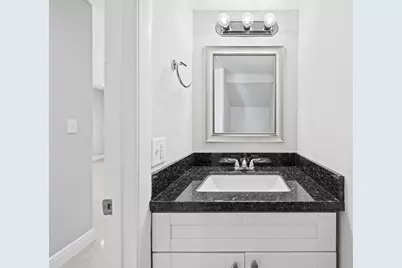 2127 NE 11th Avenue, Wilton Manors, FL 33305 - Photo 17