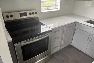 11410 NW 39th St, Coral Springs, FL 33065 - Photo 9