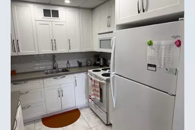 679 Durham Y #679, Deerfield Beach, FL 33442 - Photo 5