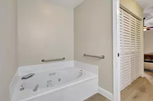 9720 Malvern Dr, Tamarac, FL 33321 - Photo 29