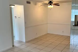 1040 Twin Lakes Dr, Coral Springs, FL 33071 - Photo 9