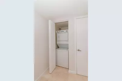 465 Brickell Avenue #Bay 419, Miami, FL 33131 - Photo 21