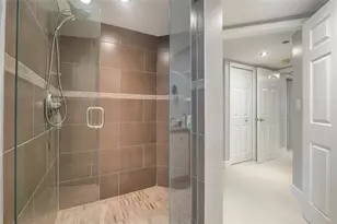 7300 Radice Ct, Lauderhill, FL 33319 - Photo 33