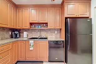 4270 NW 40th St, Lauderdale Lakes, FL 33319 - Photo 13