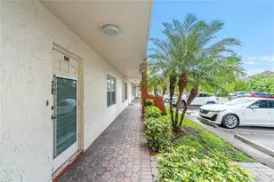 150 S Hollybrook Terrace, Hollywood, FL 33025 - Photo 17