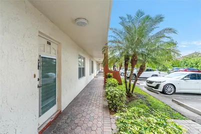 150 S Hollybrook Terrace #107, Pembroke Pines, FL 33025 - Photo 17