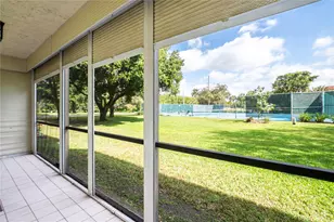 150 S Hollybrook Terrace, Pembroke Pines, FL 33025 - Photo 15