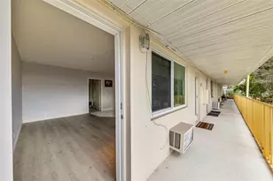 11 SW 4th Ave, Boca Raton, FL 33432 - Photo 3