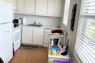 84 Brighton B, Boca Raton, FL 33434 - Photo 3