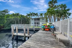 689 NE 6th Ct, Boynton Beach, FL 33435 - Photo 31