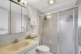 689 NE 6th Ct, Boynton Beach, FL 33435 - Photo 17