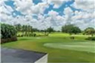 811 S Hollybrook Dr, Hollywood, FL 33025 - Photo 59