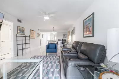 811 S Hollybrook Drive #301, Pembroke Pines, FL 33025 - Photo 13