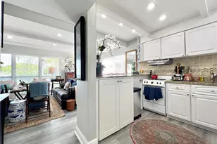 2124 NE 5th Ave, Wilton Manors, FL 33305 - Photo 5