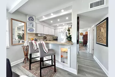 2124 NE 5th Avenue #208, Wilton Manors, FL 33305 - Photo 1