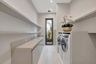 2560 Del Lago Dr, Fort Lauderdale, FL 33316 - Photo 33