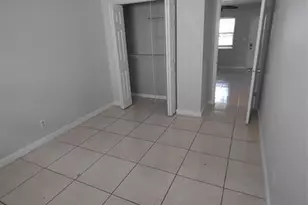 2741 NE 8th Ave, Wilton Manors, FL 33334 - Photo 21