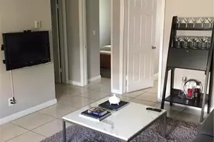 2741 NE 8th Ave, Wilton Manors, FL 33334 - Photo 5