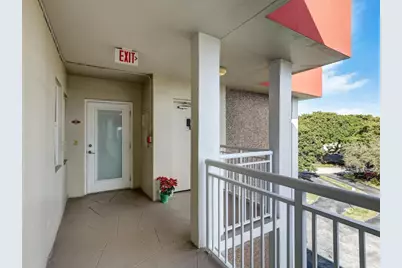 3050 NE 48th Court #401, Pompano Beach, FL 33064 - Photo 7