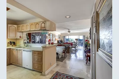 3050 NE 48th Court #401, Pompano Beach, FL 33064 - Photo 9