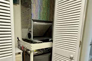 2800 NW 47th Terrace, Fort Lauderdale, FL 33313 - Photo 9